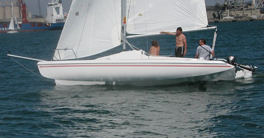 1st750sailing1.jpg